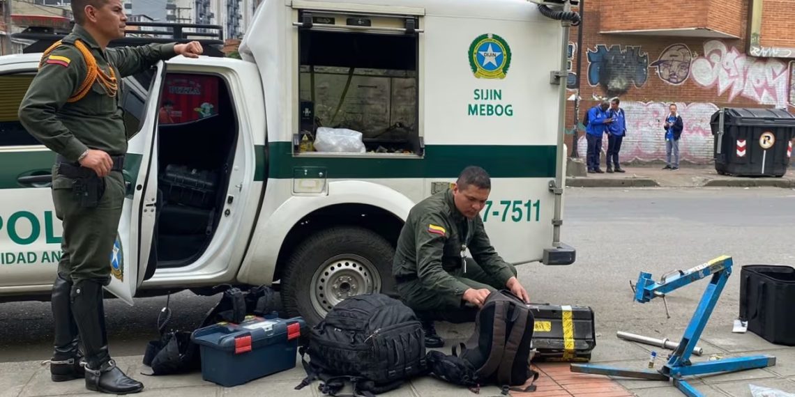 Acordonado en el sector del Bulevar Bolívar de Bucaramanga al parecer por maleta abandonada en el separador