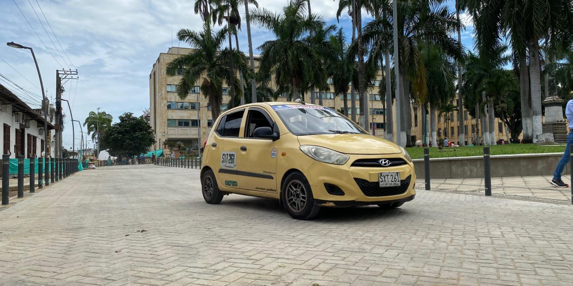 Alcaldía de Bucaramanga habilitó el acceso de la calle 36 entre carreras 13 y 10 sentido oriente-occidente