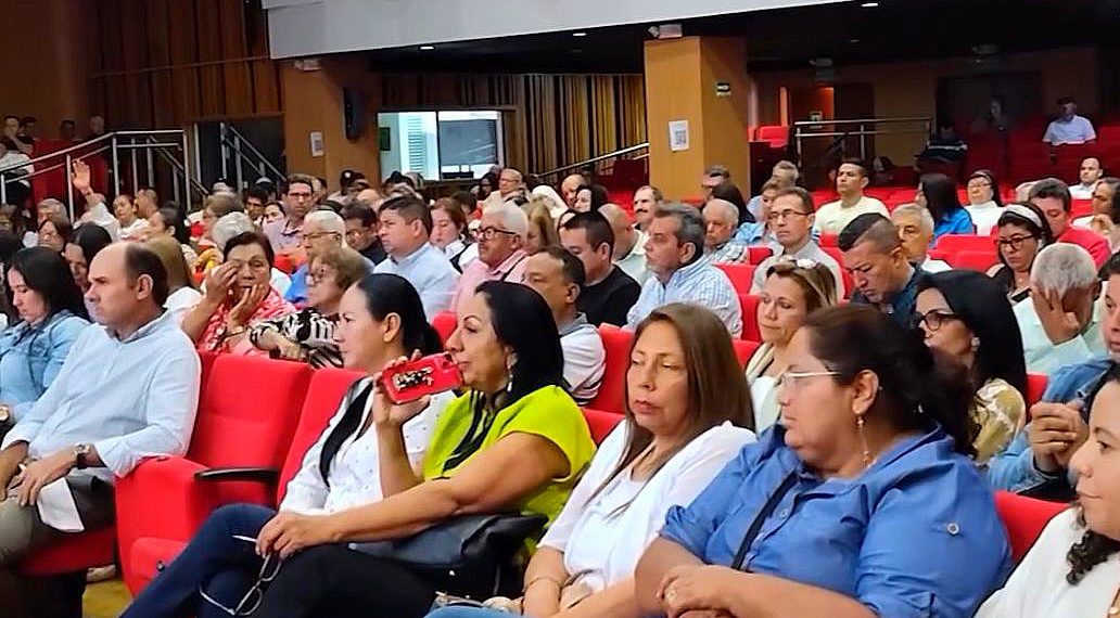 Con rectores de 273 Instituciones Educativas, se reunió la secretaria de educación de Santander