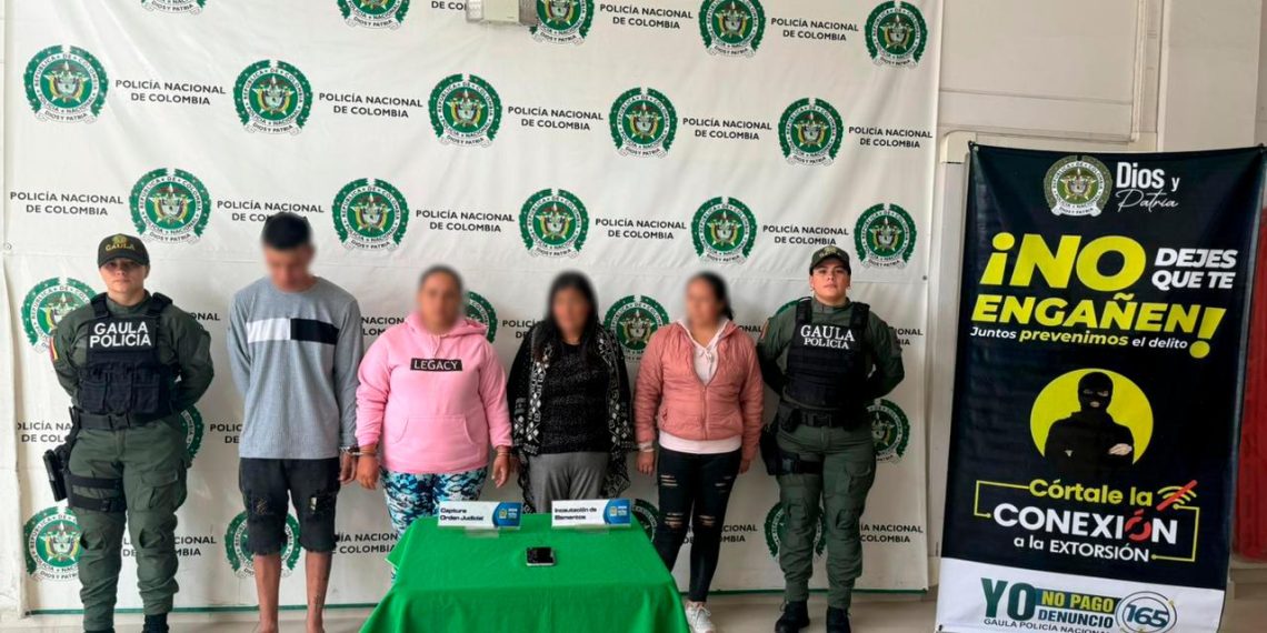 Banda criminal que a nombre de grupos armados ilegales extorsionaba desde las cárceles a comerciantes Santandereanos, fue capturada 
