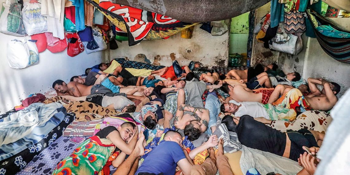 Crisis por sobrepoblación en estaciones de Policía se ha convertido en el foco más grave de violación de derechos humanos en el sistema penal