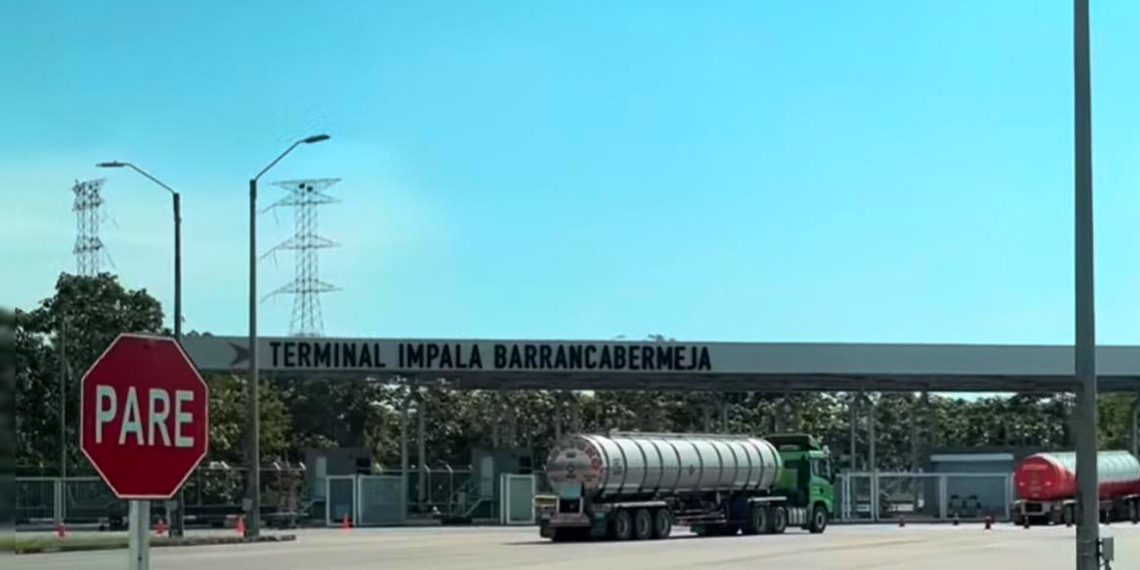 Por primera vez un gobernador de Santander visita el Puerto Multimodal Impala Terminal, el más moderno de Latinoamérica
