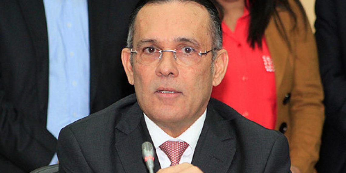 Presidente del Senado de Colombia Efraín Cepeda hace un llamado a todos los gobiernos democráticos a rechazar lo sucedido en Venezuela
