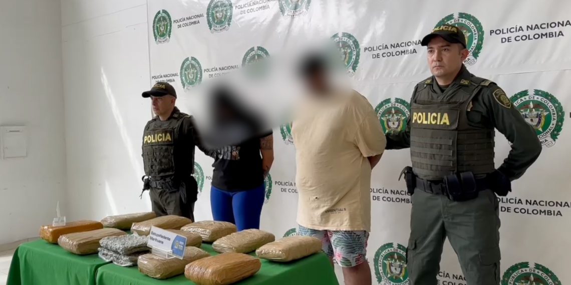 Policía capturó en barrio de Bucaramanga a una pareja con 11 kilos de marihuana