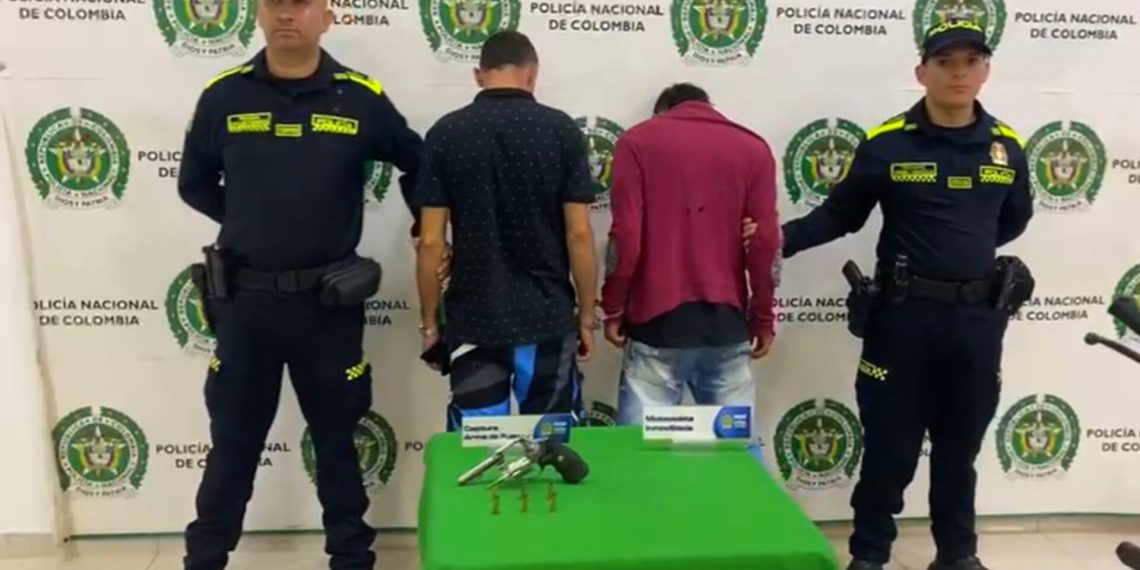 Policía captura dos sicarios que atentaron contra la vida de una pareja en un barrio del Norte de Bucaramanga