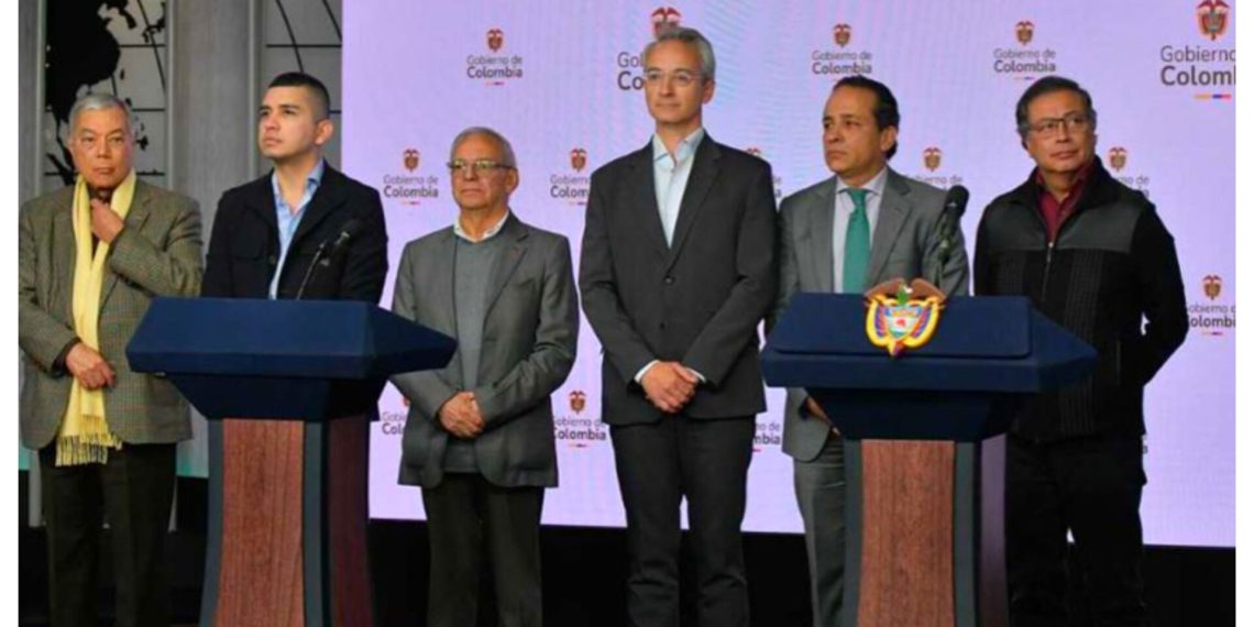 Presidente Petro anunció acuerdo con la banca privada para incrementar crédito por $55 billones en los próximos 18 meses