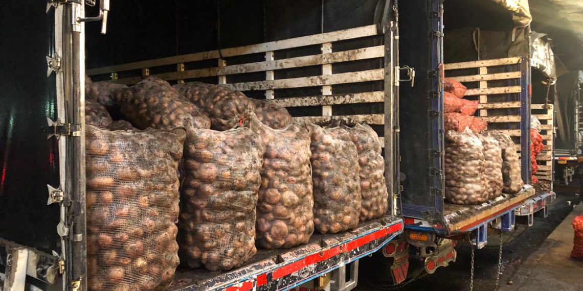 Tras fin del paro camionero, MinAgricultura inicia plan de acción para acelerar salida de alimentos represados