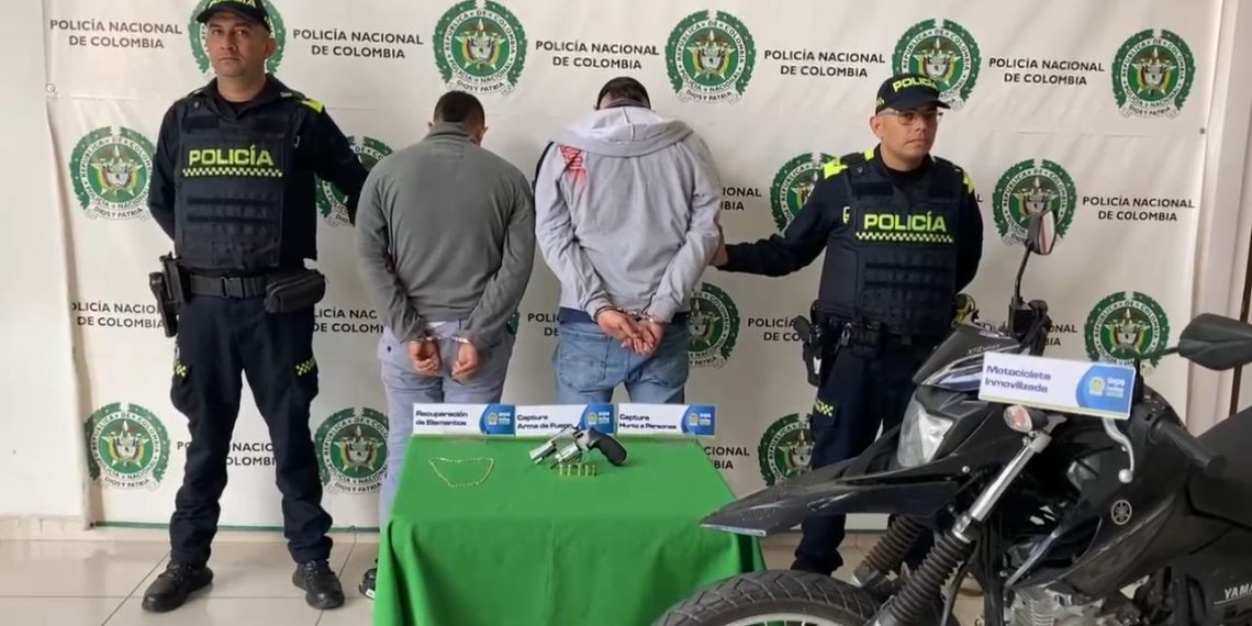 A través del Plan Candado dos motoladrones fueron capturados por la Policía Nacional en la vía Chimita