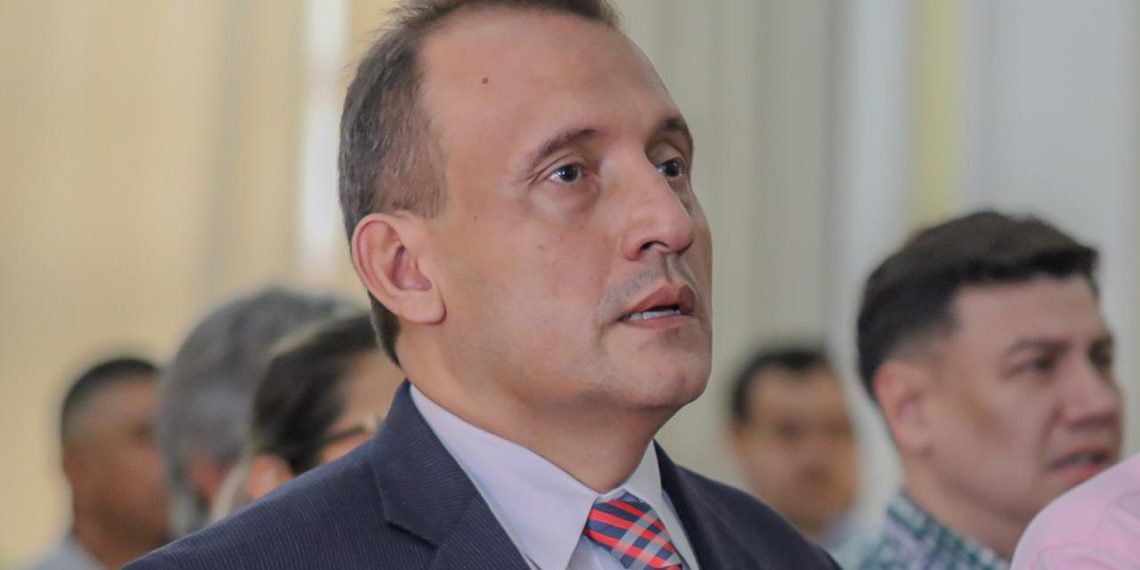 Un ingeniero eléctrico con amplia trayectoria en lo público, el primer gerente de la Empresa Santandereana de Licores