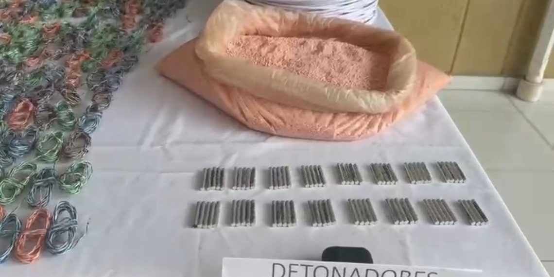 Policía y ejército lograron la incautación de material explosivo en Santa Rosa, Sur de Bolívar