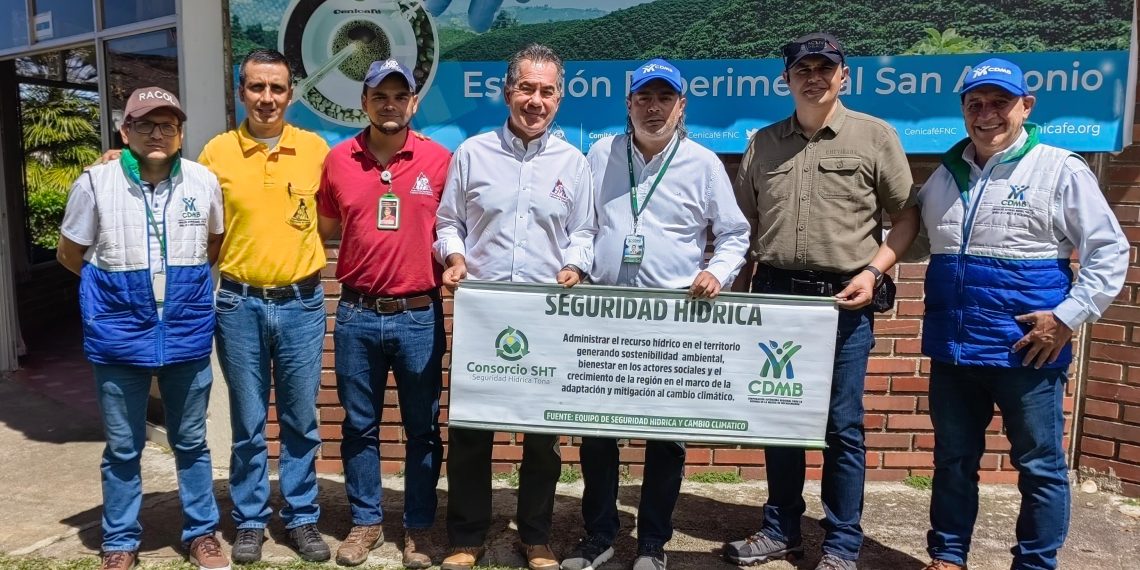 Fedecafé destaca importancia de alianzas entre la CDMB con el gremio cafetero de Santander