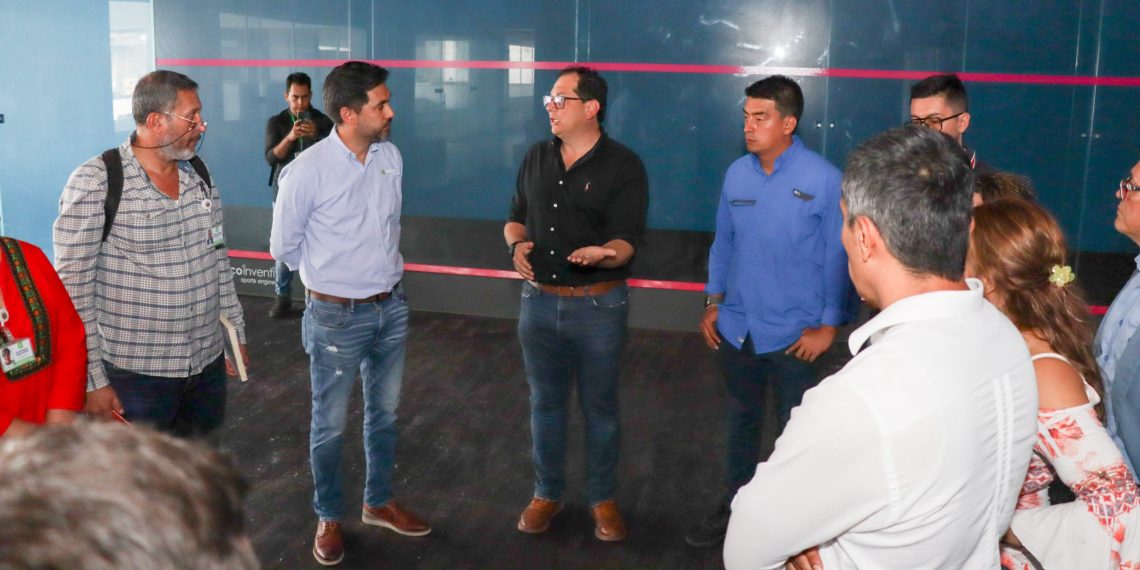 Visita de inspección hace alcaldía de Bucaramanga a escenario de canchas de squash públicas