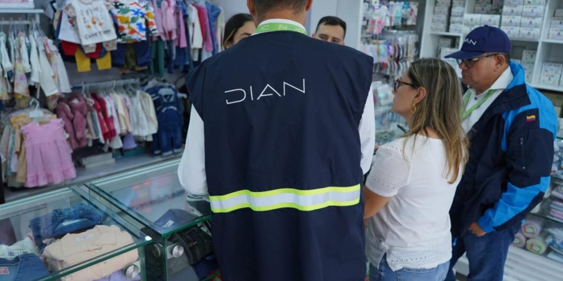 La DIAN intensifica controles a la facturación electrónica en Colombia, en Bucaramanga 160 funcionarios realizarán más de 1.700 visitas