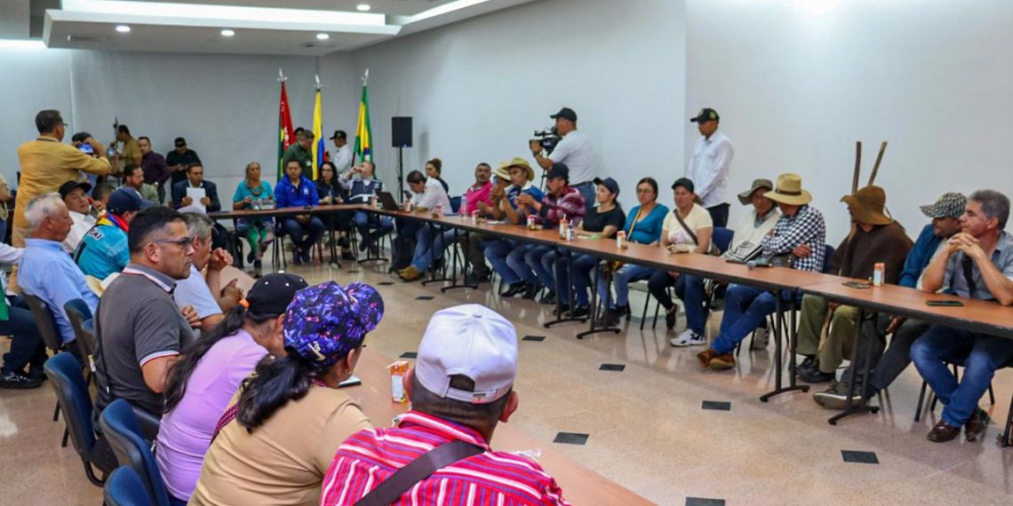 Pese al esfuerzo del Gobernador por encontrar una solución negociada, campesinos de los páramos mantienen el rechazo a la delimitación como está hecha