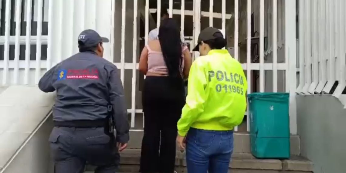 Capturan a alias “La Negra”, presunta delincuente sindicada de inducir a la prostitución a menores de 18 años