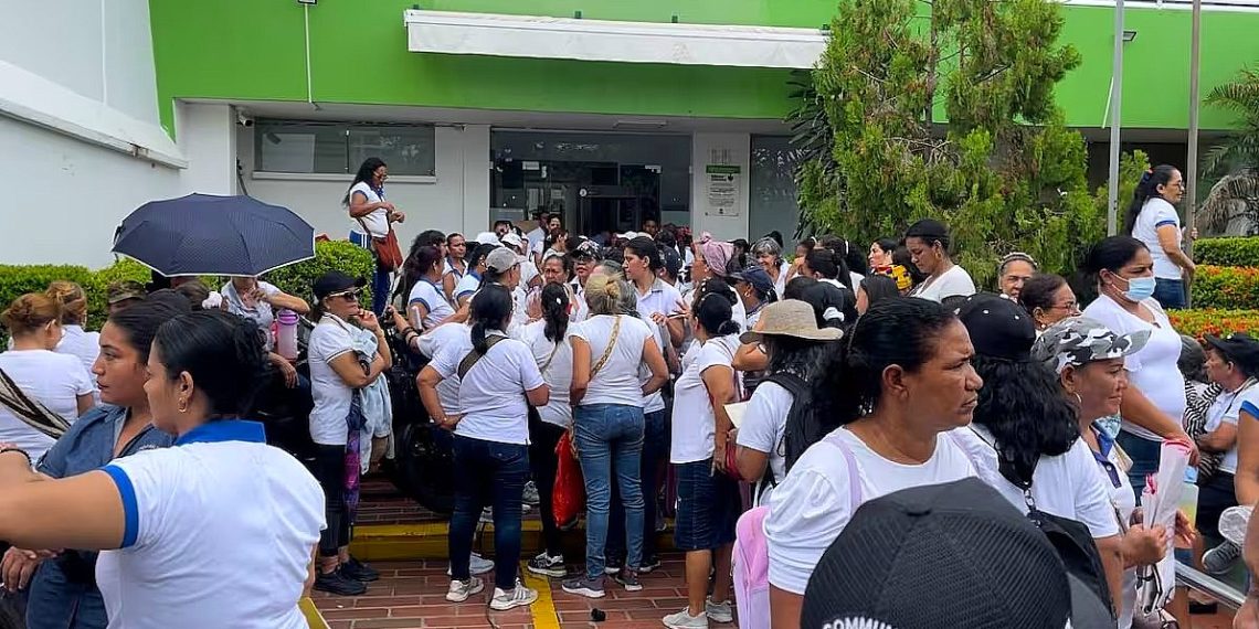 En Santander, se le revelaron las madres comunitarias al gobierno de Gustavo Petro