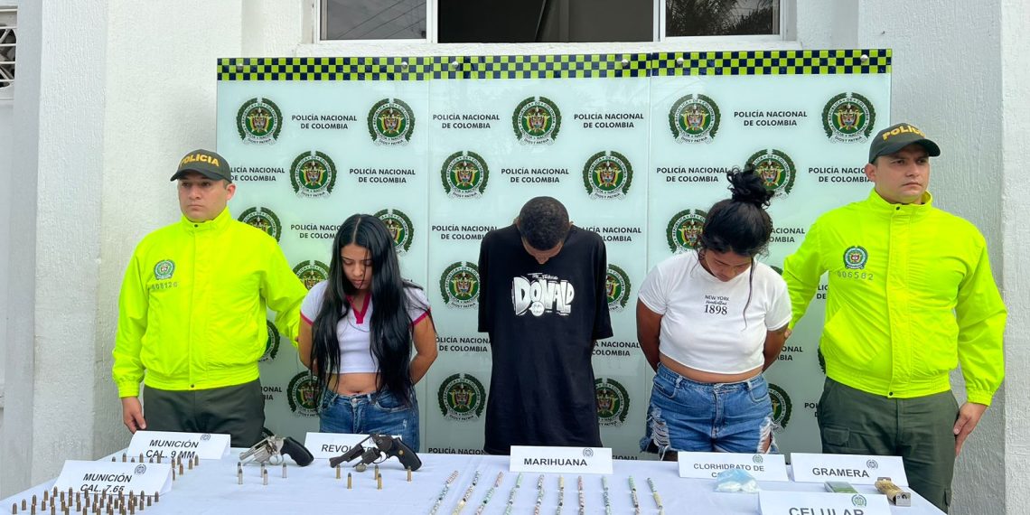 Cayó alias ‘Guajiro’, ‘La Flaca’, ‘Wendy’ y un menor de edad por porte de armas de fuego y estupefacientes