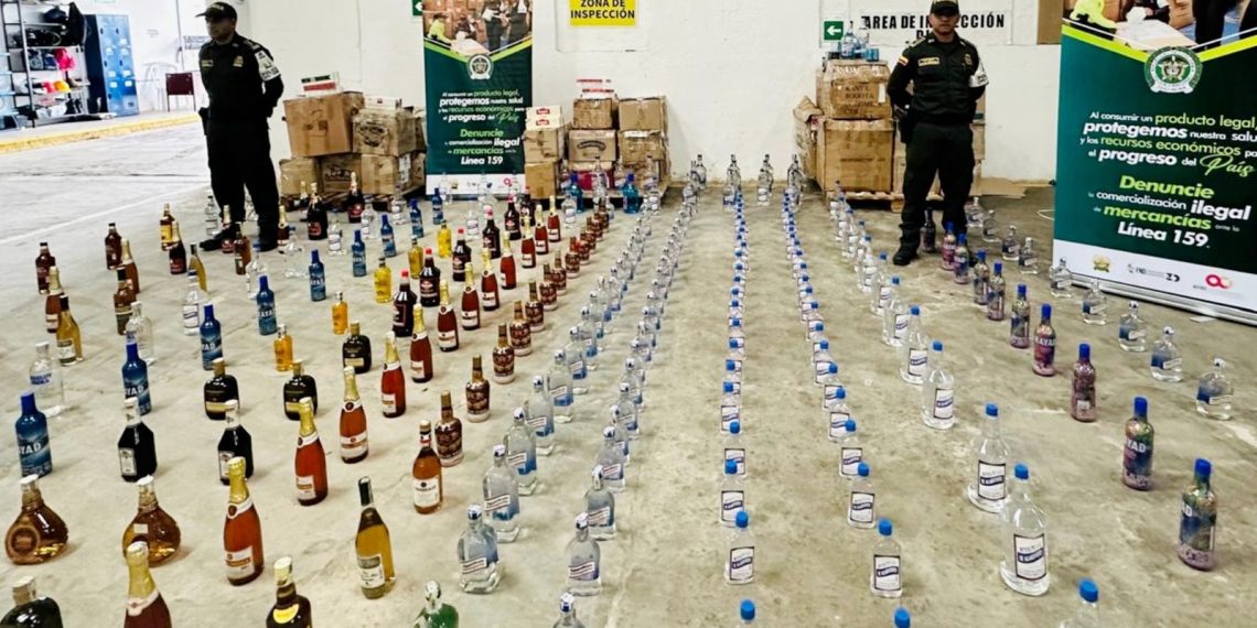 A la cárcel fueron enviadas dos personas que estarían comercializando licor alterado en Bucaramanga