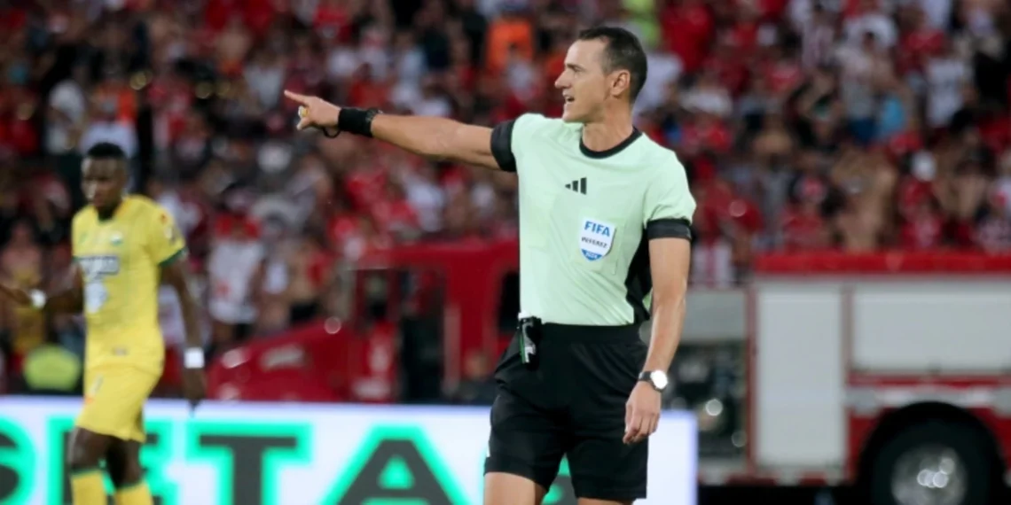 Atlético Bucaramanga: Wilmar Roldán, será el arbitro central del juego entre ‘Leopardos’ y Fortaleza en el Estadio Américo Montanini