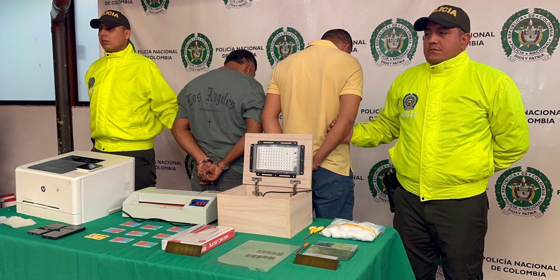 Policía nacional capturó en Bucaramanga a dos hombres conocidos como “los zares del hurto» a usuarios del sistema financiero