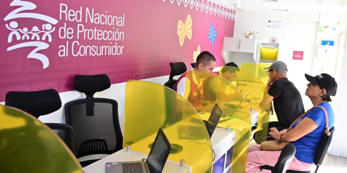 Garantías en compra de bienes y servicios, principal tema de consulta entre los Santandereanos