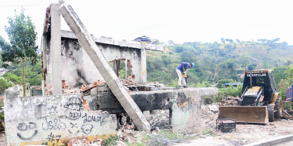 Alcalde de Floridablanca, anuncia construcción de un nuevo parque en el barrio Laureles