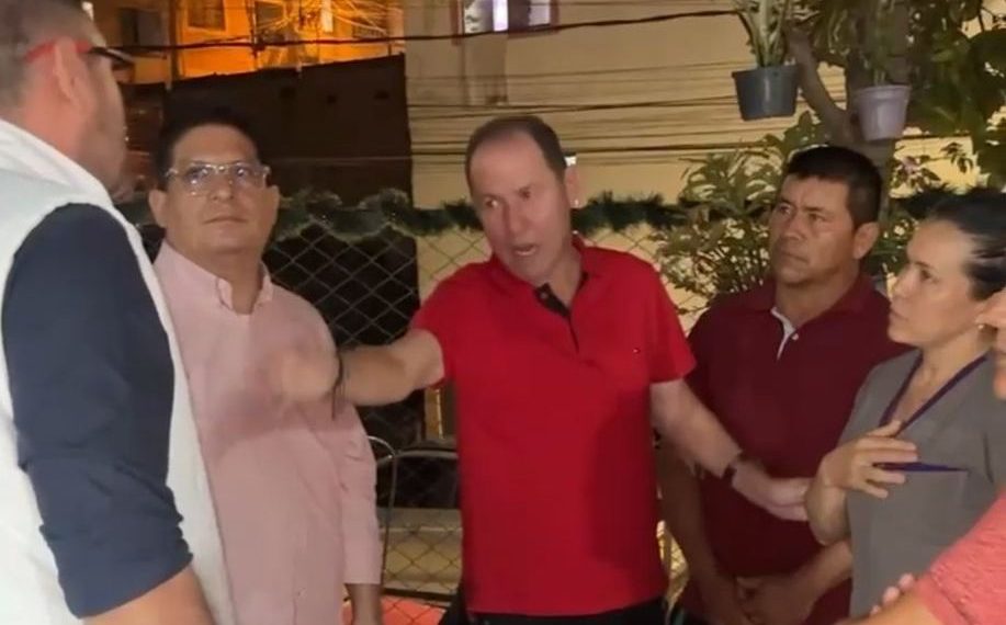 Alcalde de Piedecuesta recorre los barrios para socializar proyectos con las comunidades