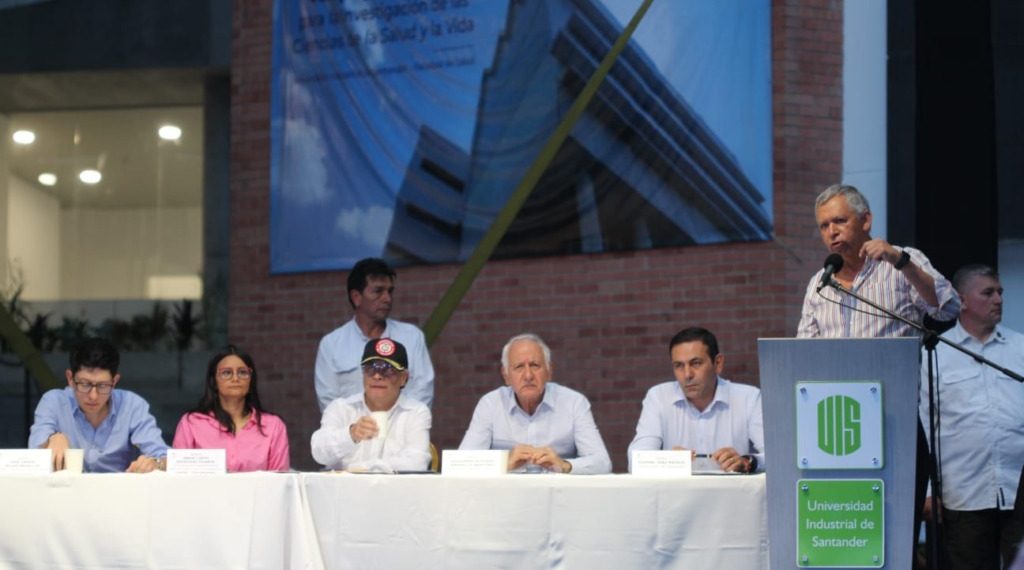 Presidente Gustavo Petro inaugura Complejo Científico de la UIS