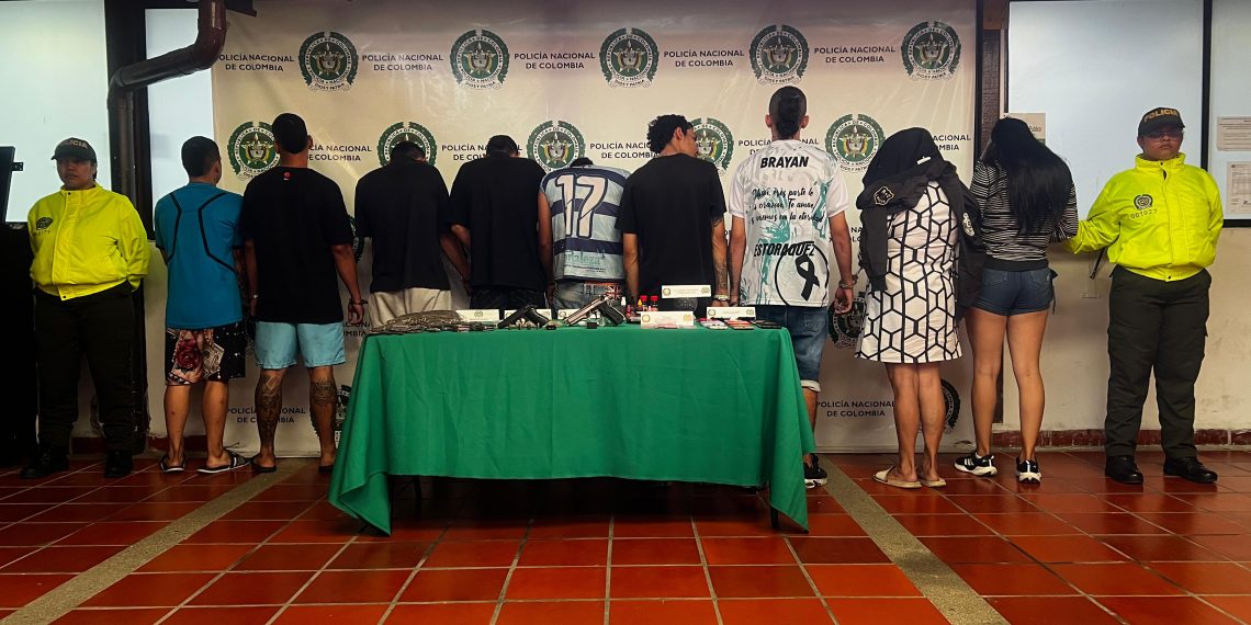 Golpe contra el narcotráfico: Policía captura a 9 personas en Bucaramanga y se incautaron armas y estupefacientes