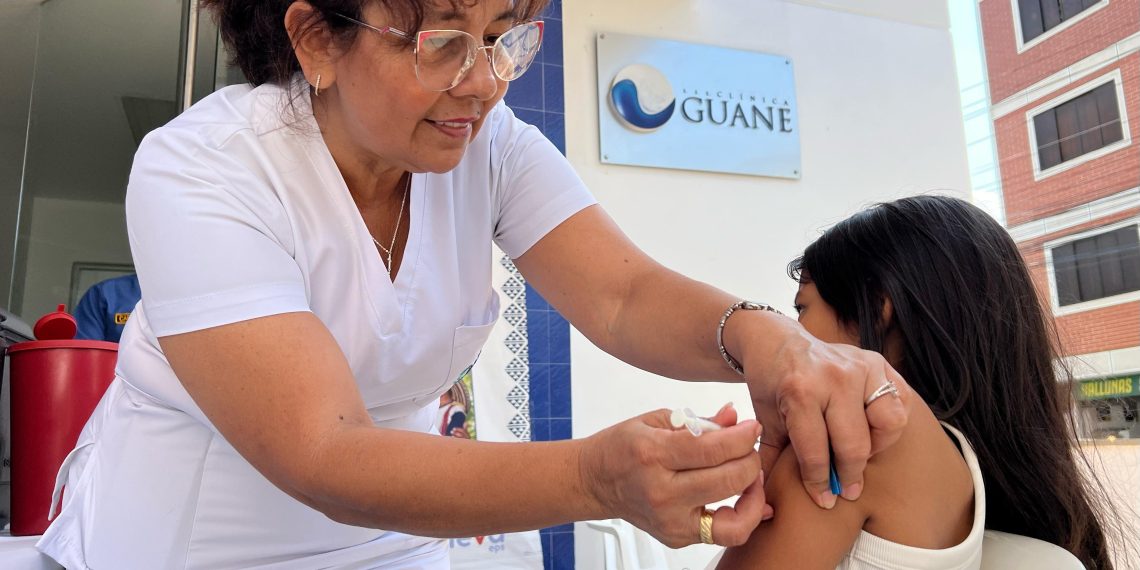 En Floridablanca se adelantó Vacunación contra el Virus del Papiloma Humano VPH, principal causa del cáncer de cuello uterino