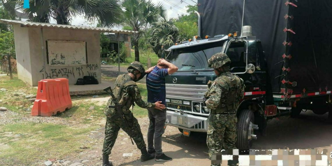 Militares garantizan viaje seguro en Santander durante Plan Retorno
