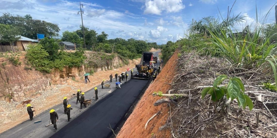 Ejército Nacional lidera la construcción de la Transversal del Catatumbo