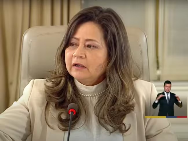 Ministra de Transporte interviene para garantizar servicio de transporte público masivo en Bucaramanga