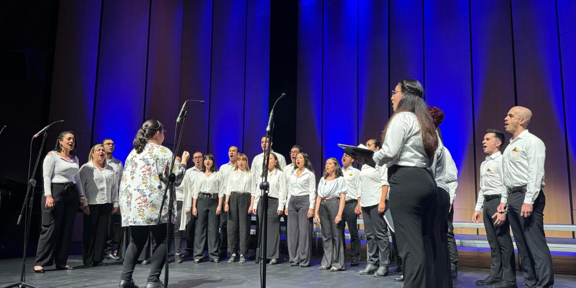 EMA brilló con la coral interpretando música sacra