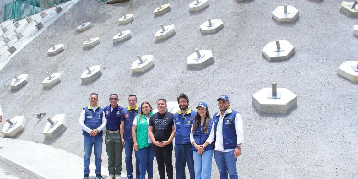 UNGRD entregó muros de contención en Girón