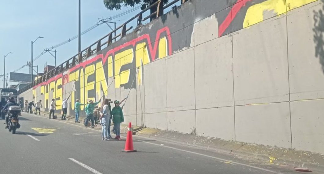 «Mil veces lo borran, mil veces lo volvemos a pintar»: Colectivo de víctimas defiende mural en Bucaramanga