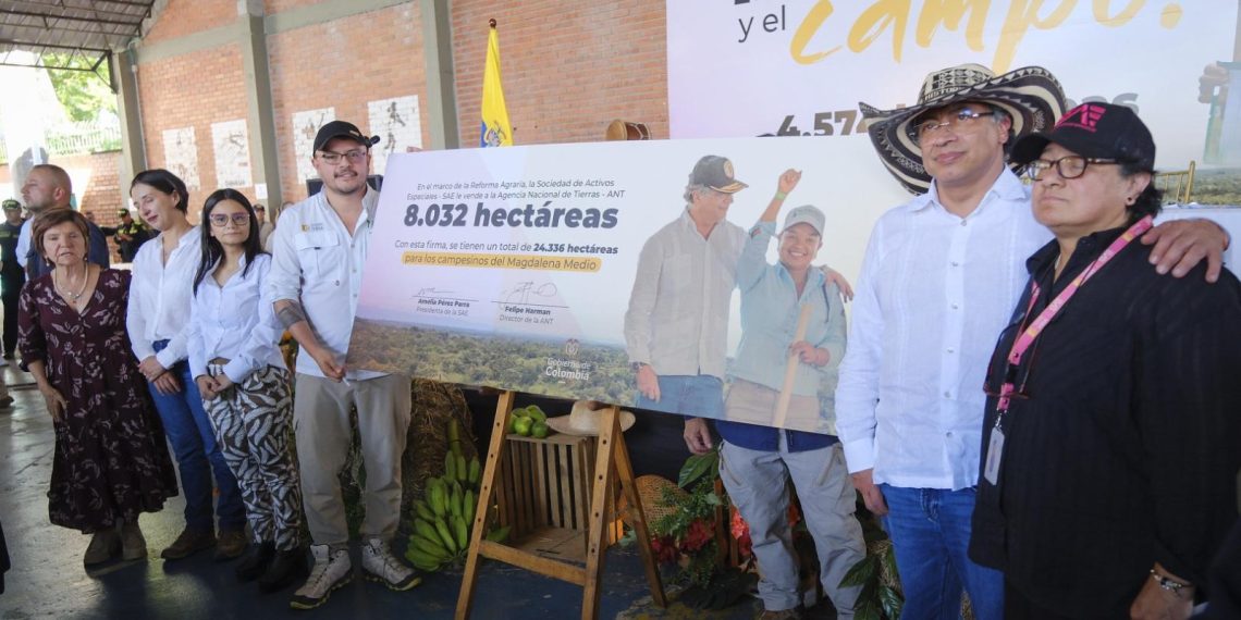 Gobierno Nacional Restituyó Predios Usurpados a Campesinos del Magdalena Medio