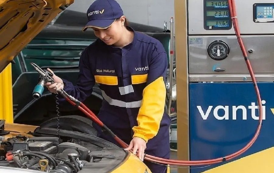 En Barrancabermeja impulsan conversión gratuita de taxis a gas natural