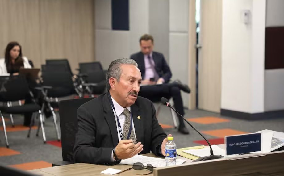 ¡Atención! Exgobernador de Santander imputado por presuntas irregularidades en millonario contrato de juguetes