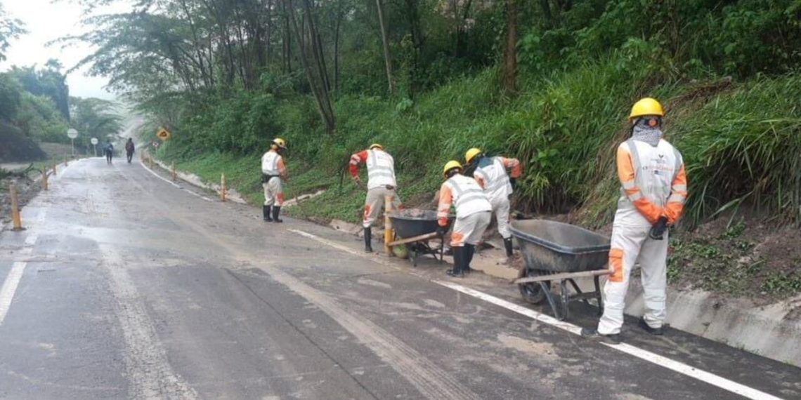 ¡Atención! Habilitada la vía antigua Bucaramanga–Barrancabermeja tras superar emergencia por deslizamiento