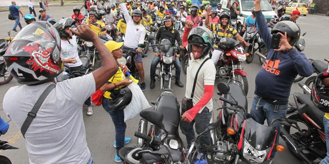 Motociclistas del área metropolitana de Bucaramanga inician Plan Tortuga en protesta por restricciones