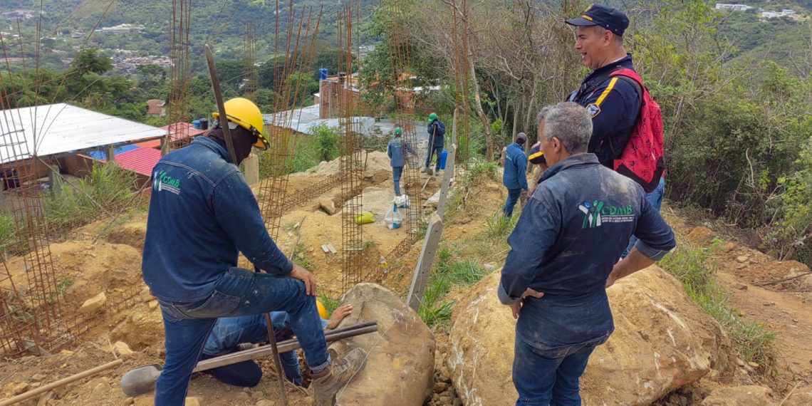 CDMB recupera 12 predios y captura a 54 personas por minería ilegal en operativos interinstitucionales