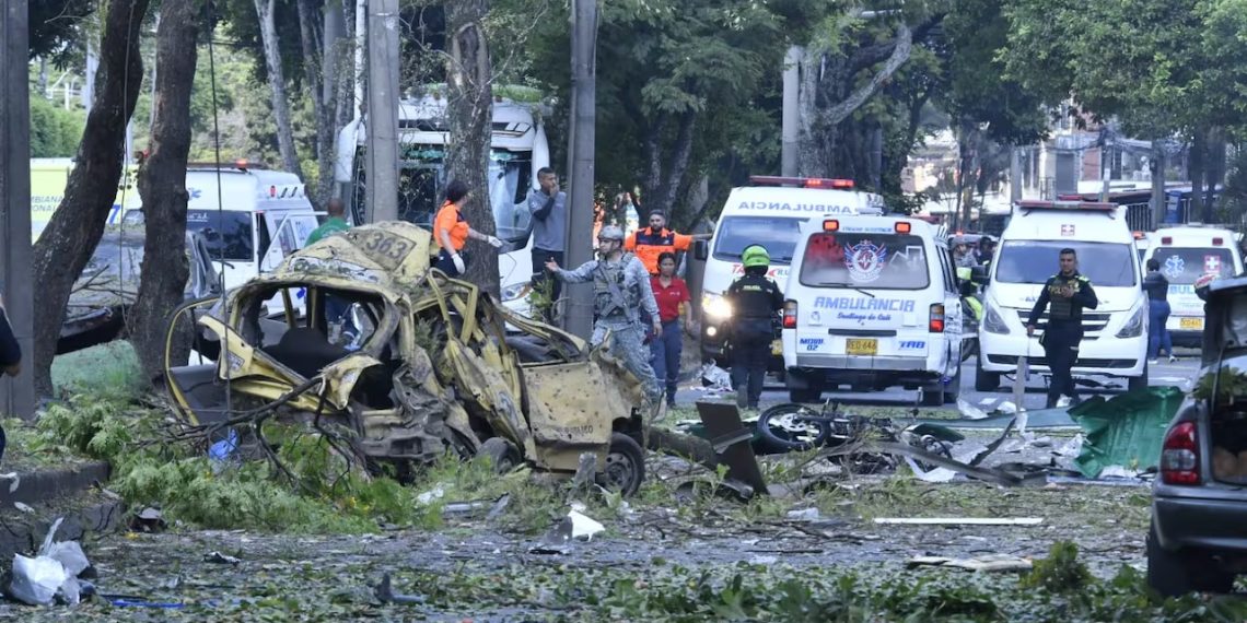 Atentado terrorista sacude a Cali: cinco muertos y más de 40 heridos frente a la Base Aérea Marco Fidel Suárez