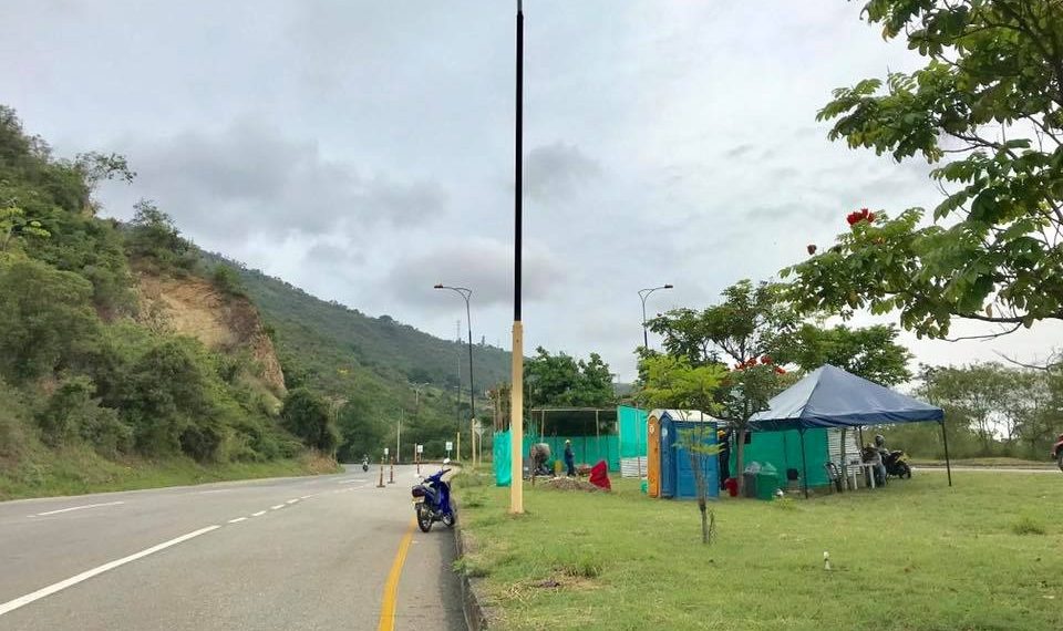 Defensoría del Pueblo interpone acción popular por falta de alumbrado en vía al aeropuerto Palonegro