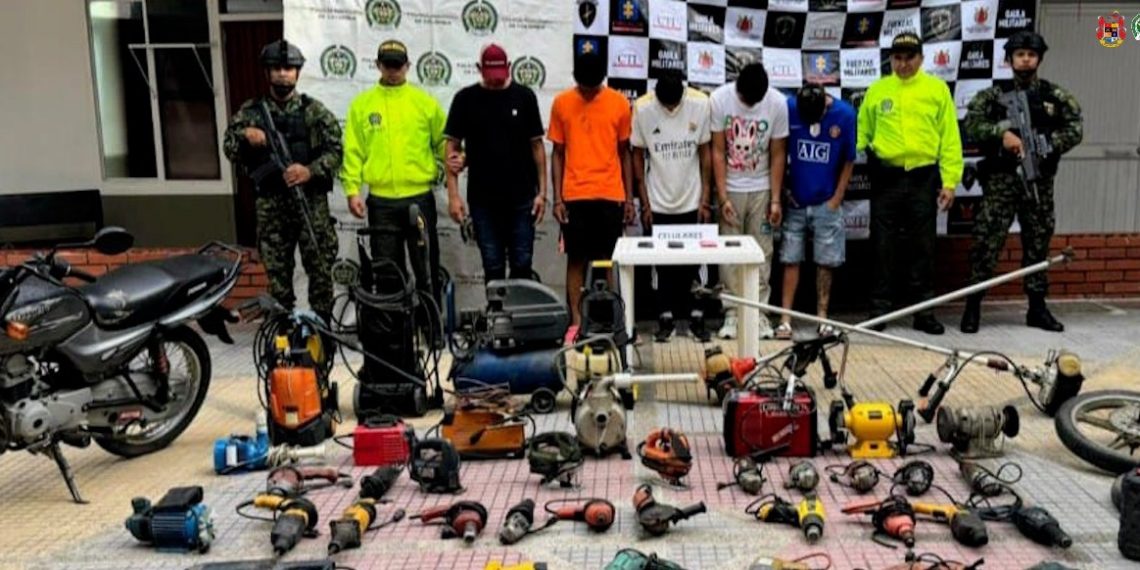 ¡Que tiemblen los ladrones! Policía acecha y captura a cinco presuntos asaltantes de fincas en Sabana de Torres