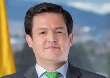 Javier Sarmiento sacude el gabinete de Bucaramanga: ¿decisión estratégica o innecesaria en un mandato temporal?