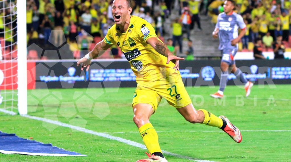 Atlético Bucaramanga venció 1–0 a Santa Fe en el debut de los cuadrangulares