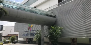 Balacera en centro comercial de Bucaramanga deja dos muertos y cinco capturados