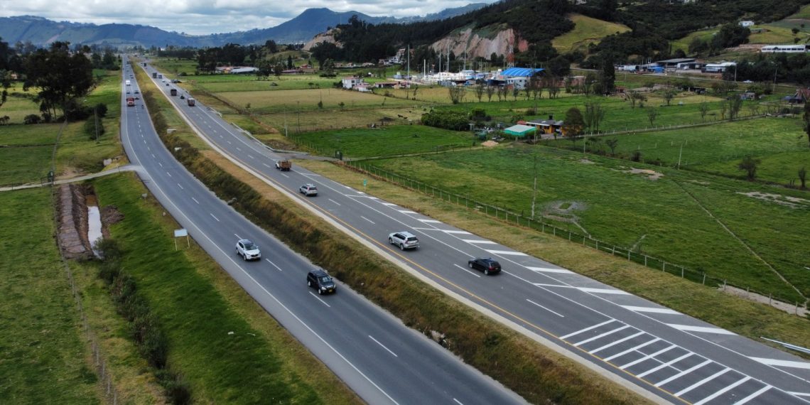 Movilización pacífica en Puente Llano exige cumplimiento del convenio vial de la Ruta de los Comuneros