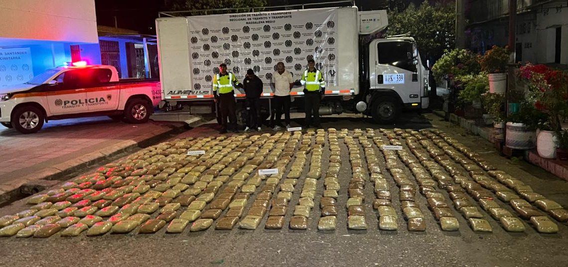 Golpe al narcotráfico en Santander: incautan casi media tonelada de marihuana camuflada en vísceras avícolas